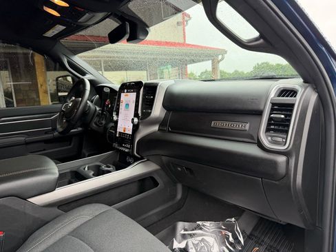 Used 2024 RAM 2500 Big Horn w/ Night Edition AWD/4WD image 16