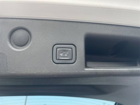 Used 2024 Chevrolet Equinox LT w/ LPO, Floor Liner Package AWD/4WD image 24