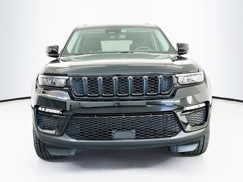 Used 2023 Jeep Grand Cherokee Limited w/ Black Appearance Package image 2
