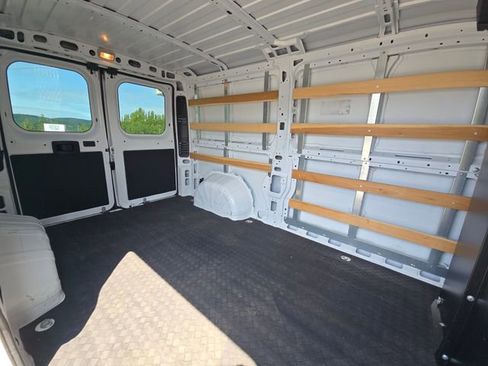 Used 2023 RAM ProMaster 2500 image 5