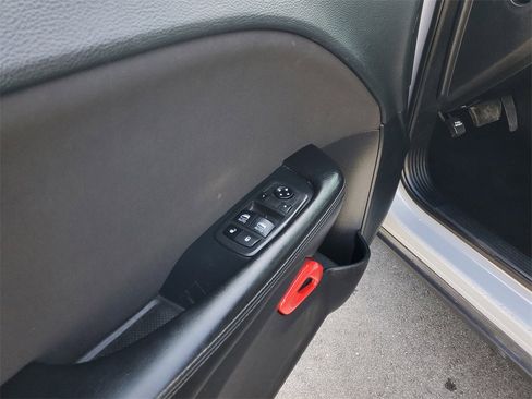 Used 2021 Dodge Challenger SXT w/ Blacktop Package image 10