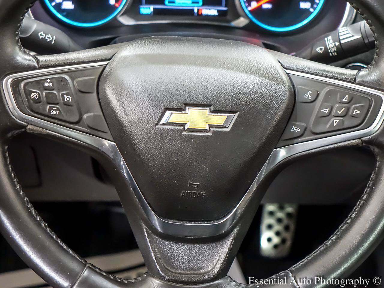Used 2017 Chevrolet Malibu LT FWD image 18