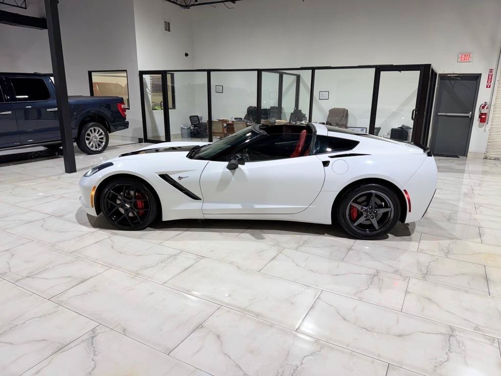 Used 2017 Chevrolet Corvette Stingray Coupe w/ 1LT RWD image 8