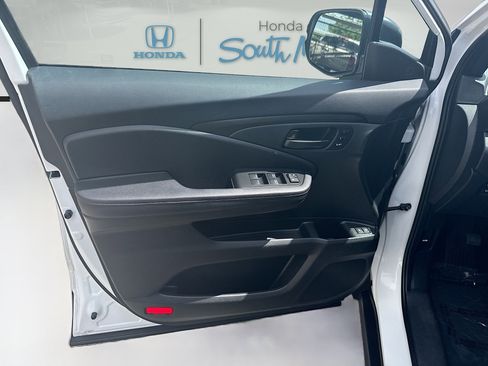 Used 2024 Honda Passport TrailSport image 20