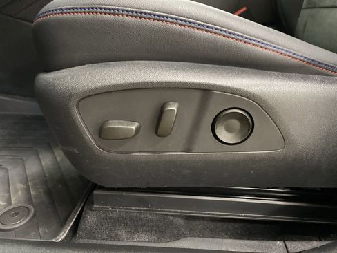 Used 2024 Chevrolet Blazer EV RS image 16