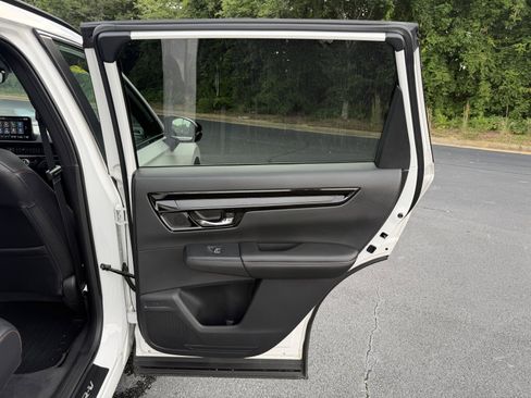 Used 2025 Honda CR-V Sport Touring image 13