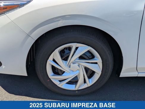 Certified 2025 Subaru Impreza 2.0i image 28