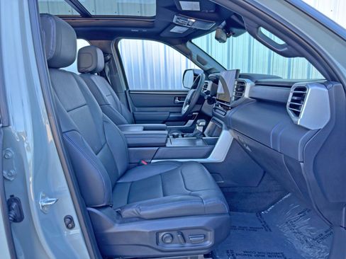 Used 2024 Toyota Sequoia Platinum image 16