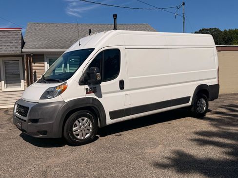 Used 2015 RAM ProMaster 2500 w/ Mopar Trailer Tow Group FWD image 2