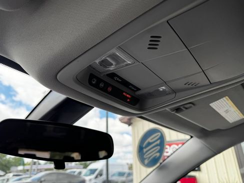 Used 2019 GMC Acadia SLE AWD/4WD image 24
