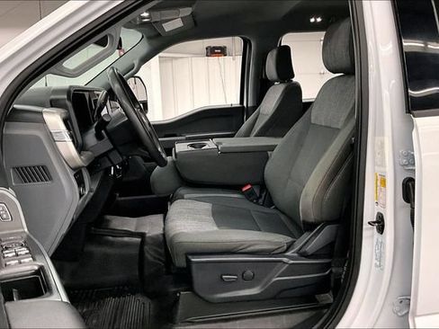 Used 2023 Ford F250 XLT w/ FX4 Off-Road Package AWD/4WD image 24