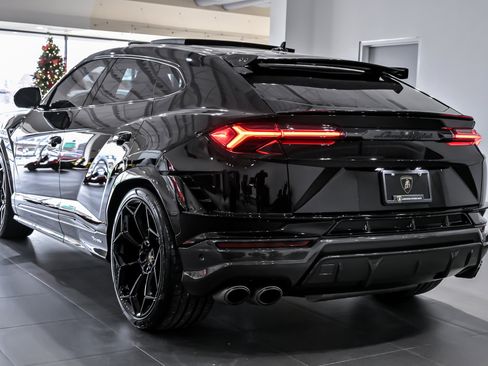Used 2023 Lamborghini Urus Performante image 10
