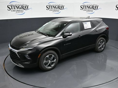 Used 2025 Chevrolet Blazer LT AWD/4WD image 23