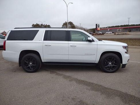 Used 2017 Chevrolet Suburban LT AWD/4WD image 6