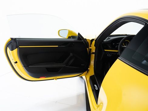 Used 2022 Porsche 911 GT3 image 10