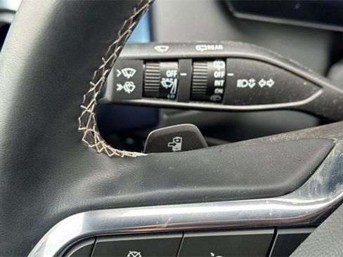 Certified 2024 Chevrolet Equinox EV LT image 35