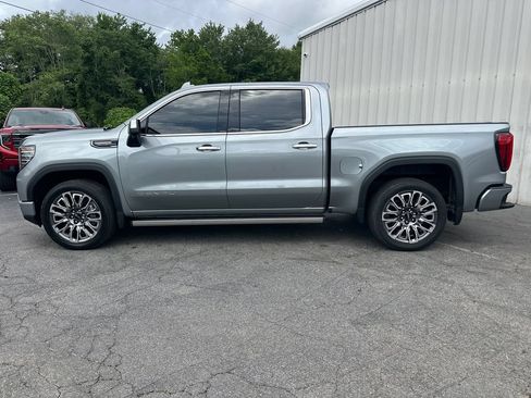 Used 2026 GMC Sierra 1500 Denali Ultimate AWD/4WD image 9
