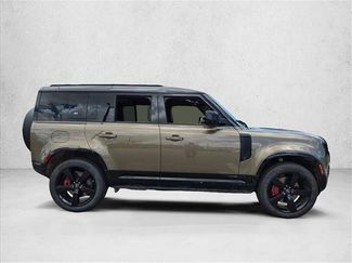 Used 2024 Land Rover Defender 110 X AWD/4WD video 3