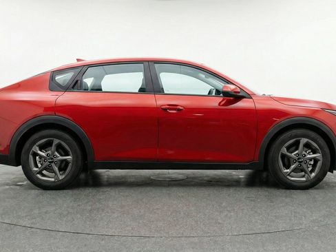 Used 2025 Kia K4 FWD image 11