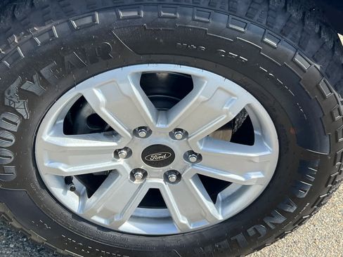 Used 2020 Ford Ranger XL w/ Equipment Group 101A Mid RWD image 15