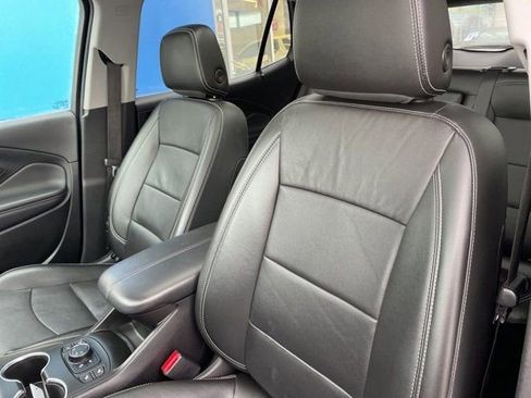 Used 2022 GMC Terrain SLT image 10