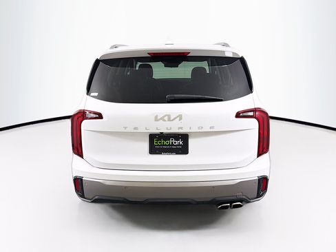 Used 2025 Kia Telluride S FWD image 7