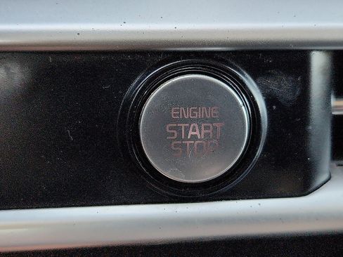 Used 2023 Kia K5 LXS image 9