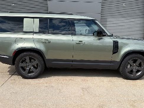 Used 2025 Land Rover Defender 130 S AWD/4WD image 3