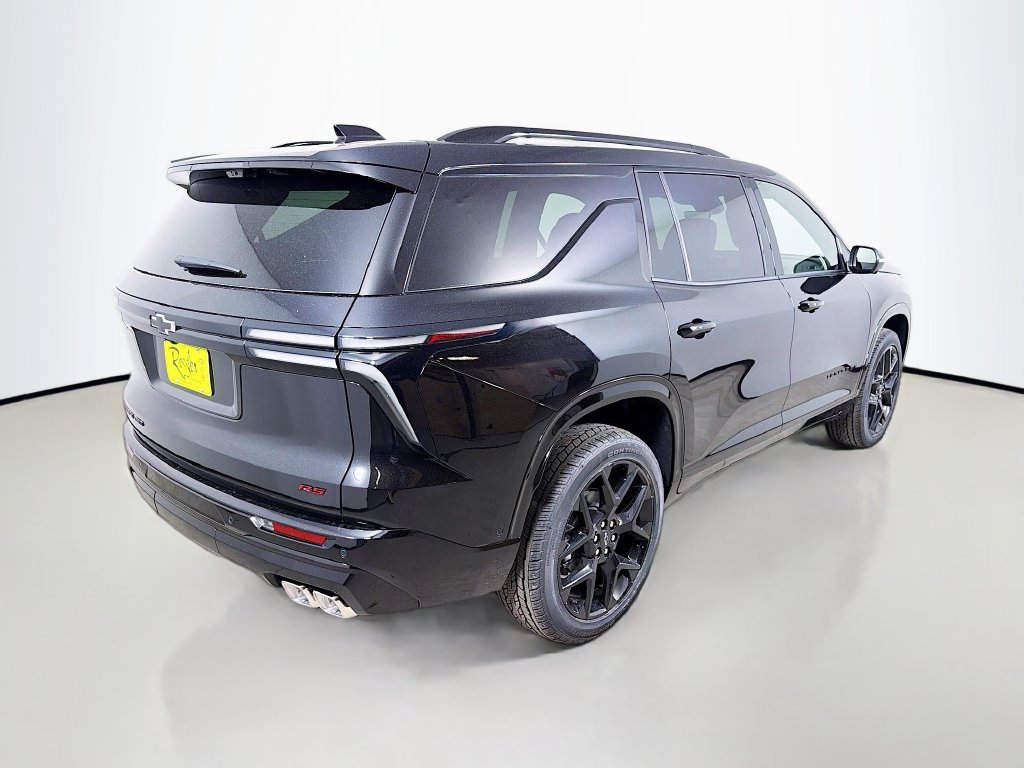 New 2026 Chevrolet Traverse RS w/ LPO, Floor Liner Package AWD/4WD image 6