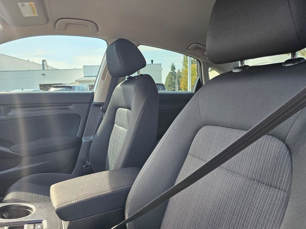 Used 2023 Honda Civic LX image 25