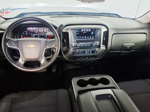 Used 2018 Chevrolet Silverado 1500 LT w/ Texas Edition AWD/4WD image 11