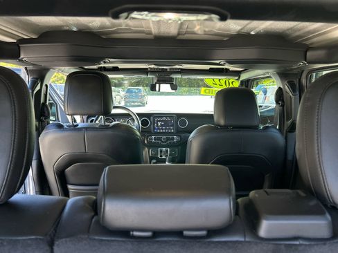 Used 2022 Jeep Wrangler Unlimited Sahara w/ Safety Group image 53