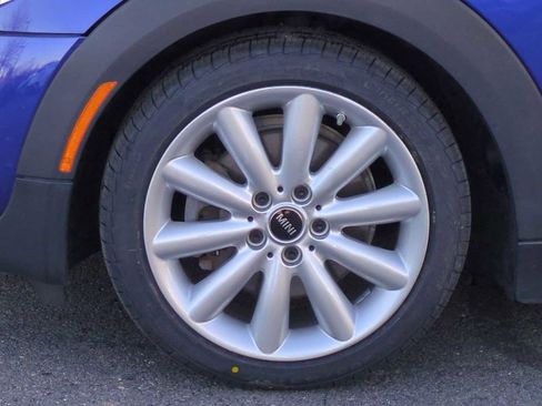 Used 2019 MINI Cooper S w/ Signature Upholstery Package image 15