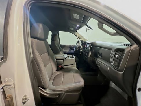 Used 2021 Chevrolet Silverado 1500 W/T w/ WT Convenience Package AWD/4WD image 19