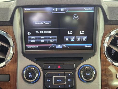 Used 2016 Ford F350 King Ranch w/ FX4 Off-Road Package AWD/4WD image 17