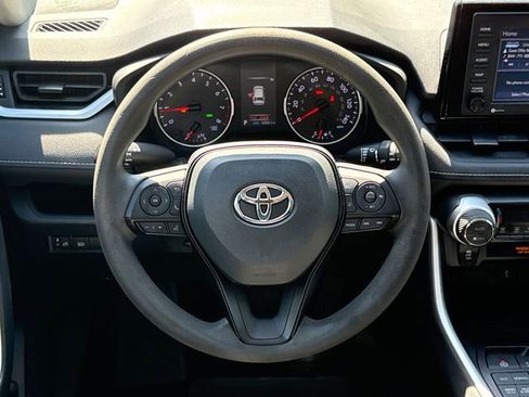 Used 2022 Toyota RAV4 XLE image 15