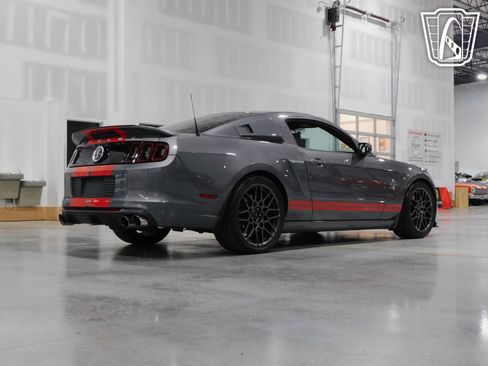 Used 2014 Ford Mustang Shelby GT500 w/ Equipment Group 821A image 24