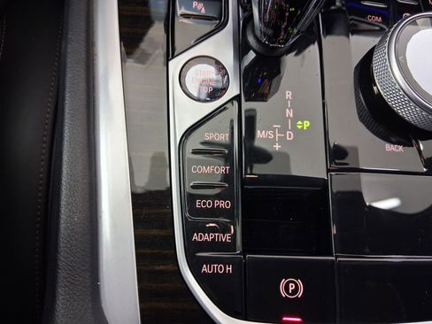 Used 2021 BMW X6 sDrive40i w/ Executive Package RWD image 30