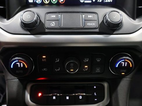 Used 2023 GMC Acadia SLT image 37