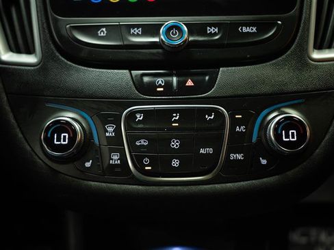 Used 2022 Chevrolet Malibu LT FWD image 20