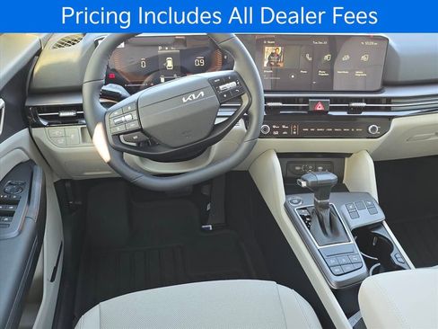 New 2026 Kia Sportage EX w/ EX Panorama Roof Package FWD image 11