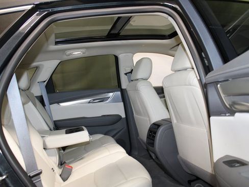 Certified 2023 Cadillac XT5 Premium Luxury image 11