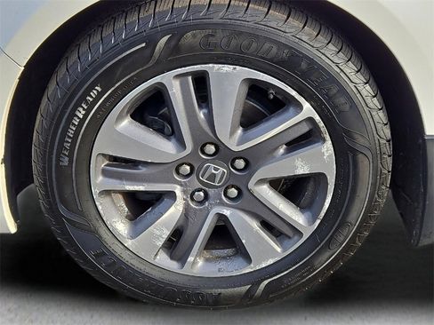 Used 2016 Honda Odyssey Touring Elite image 8