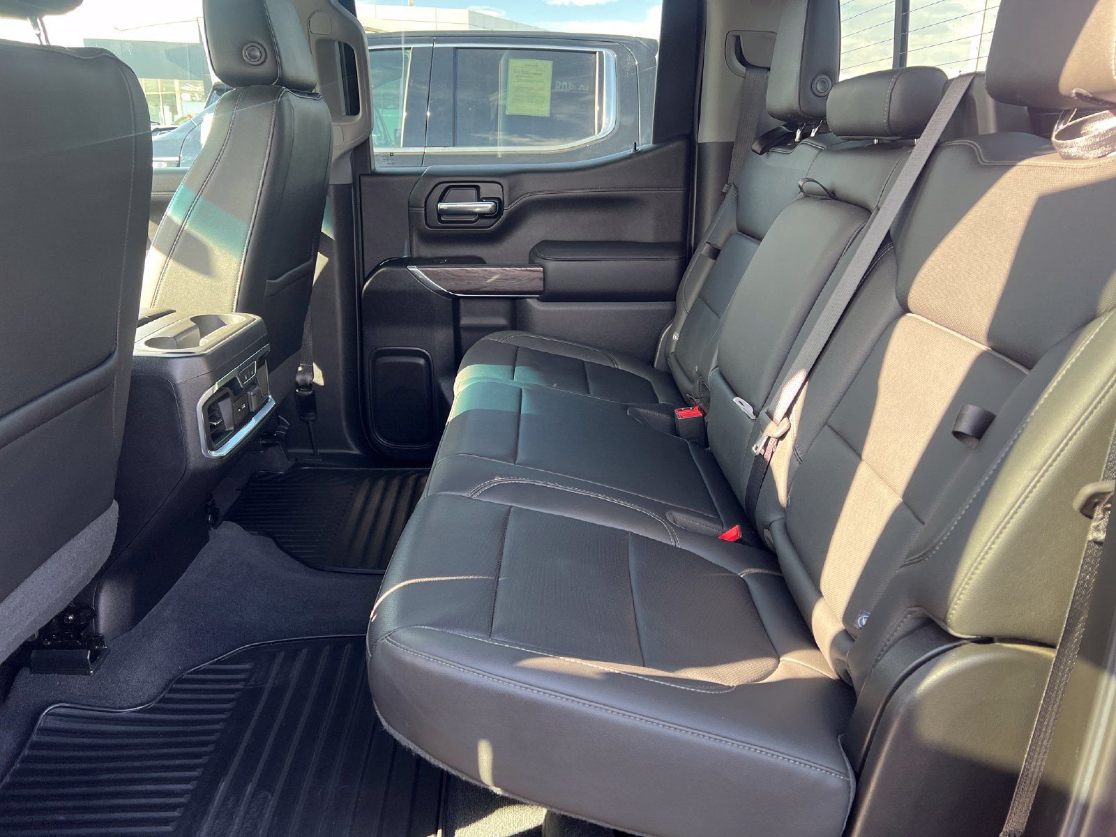 Used 2020 Chevrolet Silverado 1500 LTZ w/ LTZ Convenience Package AWD/4WD image 25