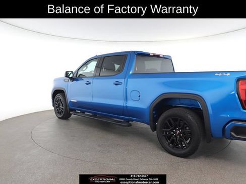 Used 2023 GMC Sierra 1500 Elevation w/ LPO, Elevation Black Package AWD/4WD image 11