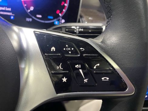 Certified 2025 Mercedes-Benz GLC 300 4MATIC image 12