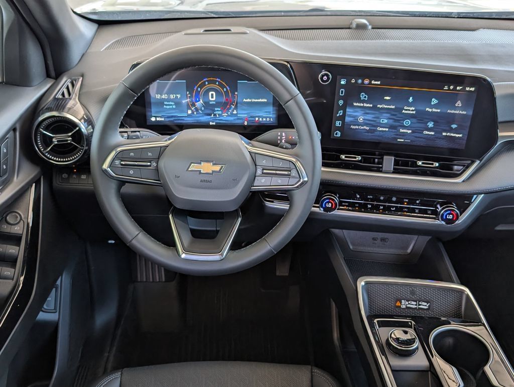 New 2027 Chevrolet Equinox LT w/ Convenience Package II FWD image 4