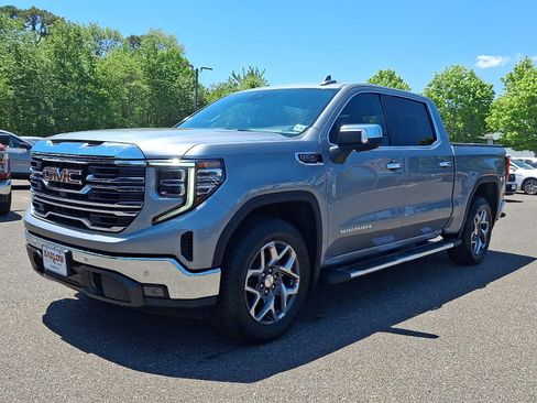 Used 2024 GMC Sierra 1500 SLT w/ SLT Premium Plus Package AWD/4WD image 3