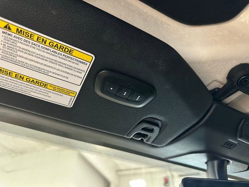 Used 2021 Jeep Wrangler Unlimited Sahara image 31