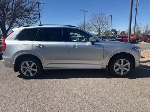Used 2016 Volvo XC90 T8 Momentum w/ Vision Package image 3